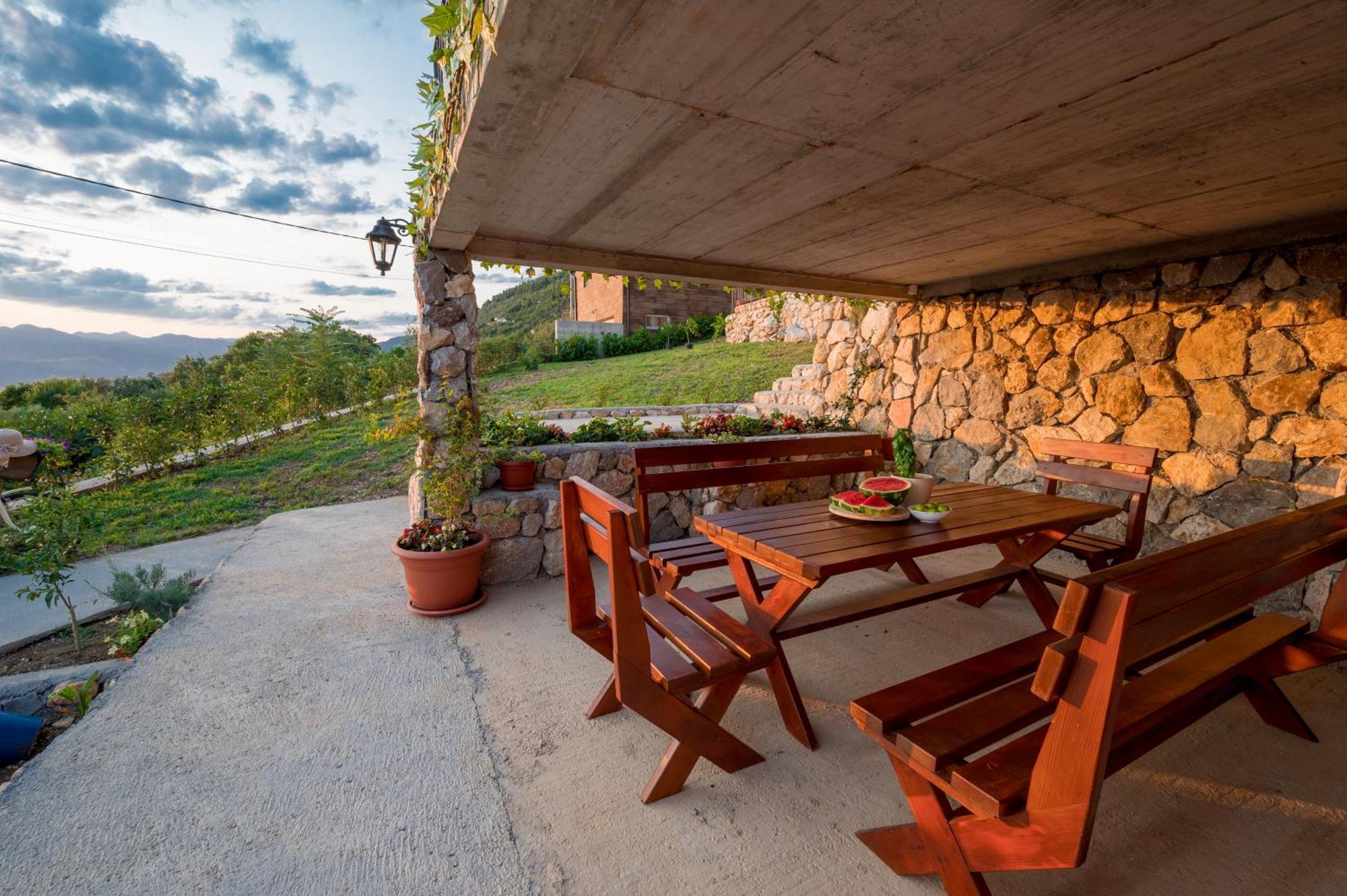 Apartment Macic Dub I Kotor Buitenkant foto